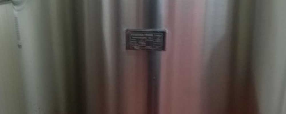 Kvasné kádě 10 hl, PUR izolace, opláštění nerez