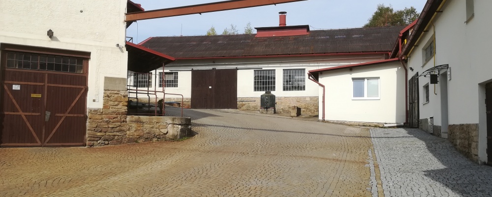 Dvůr firmy J. Hradecký Pacov